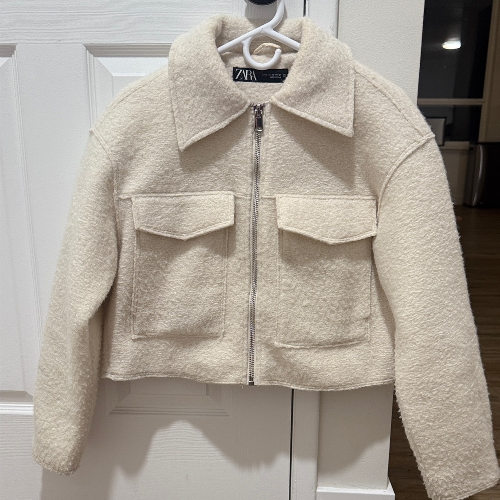 Zara Off-White Textured Jacket